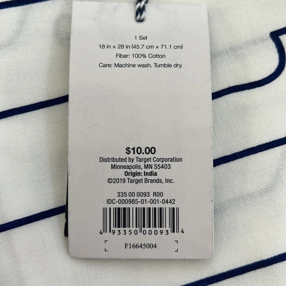 Vineyard Vines new tags